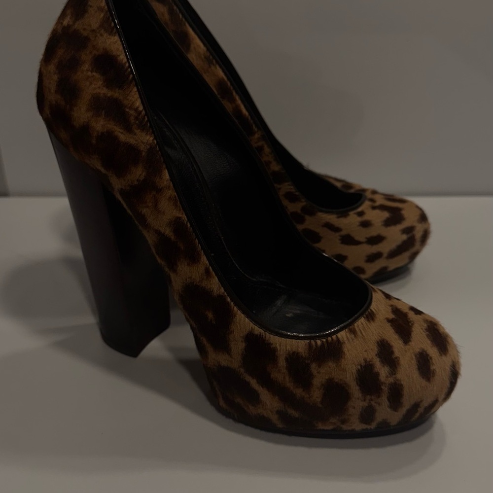 Designer Leopard Print High Heel Pumps- Made In Italy
